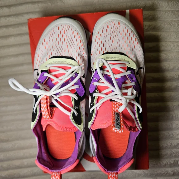 Nike Kids' Multicolor Athletic Shoes - Picture 5 of 6